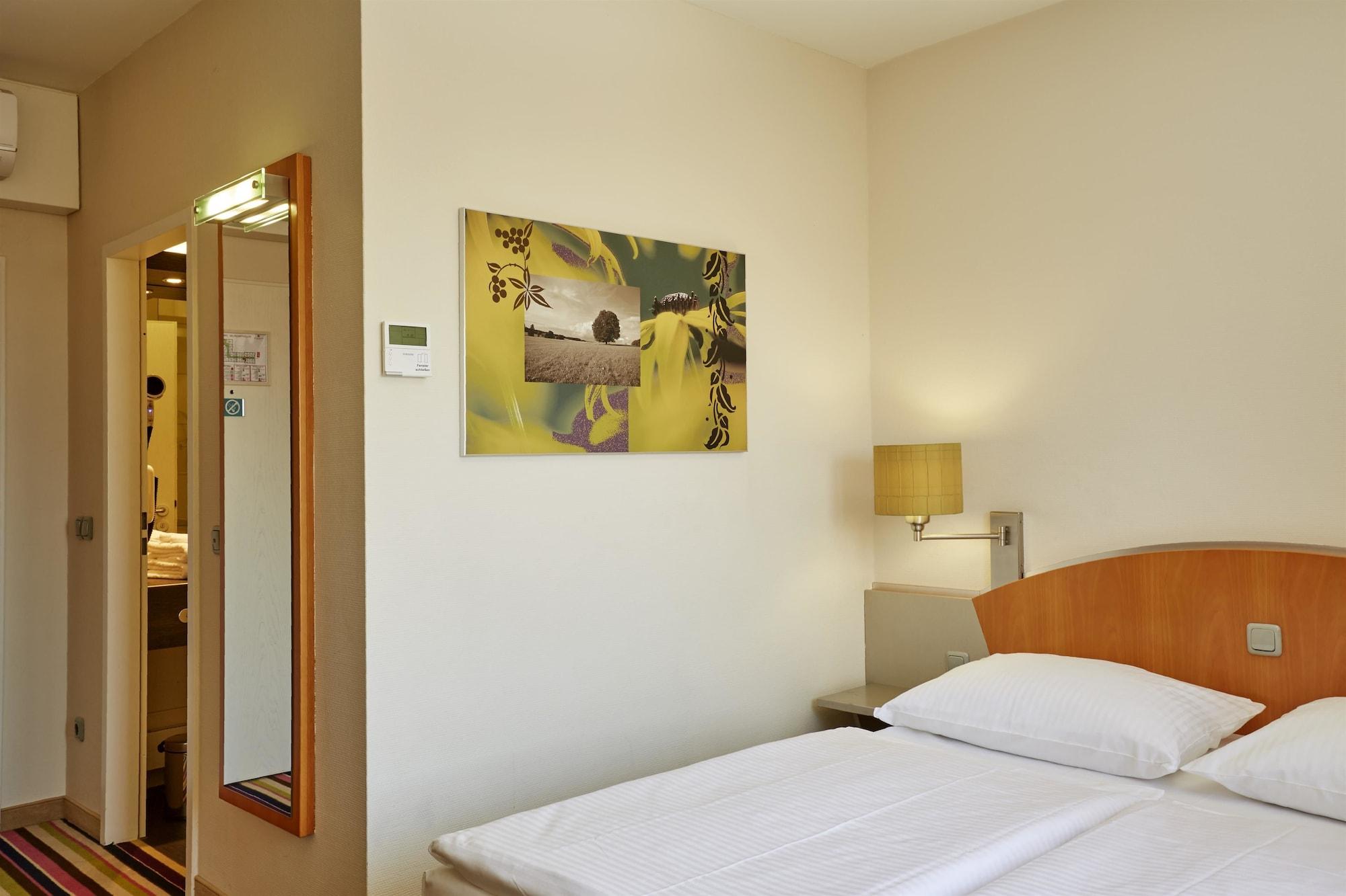 H+ Hotel Koeln Huerth Exterior photo