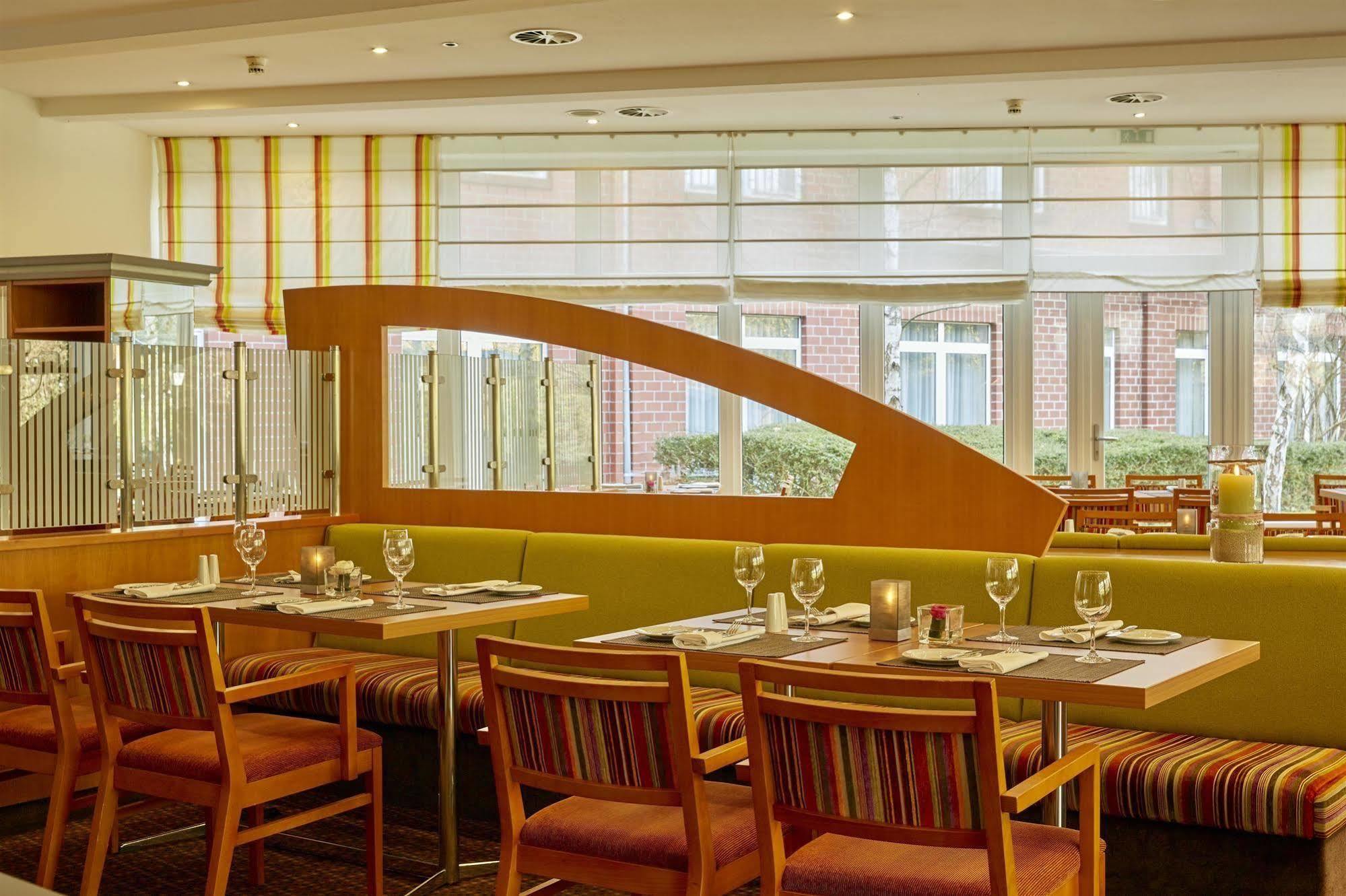 H+ Hotel Koeln Huerth Exterior photo